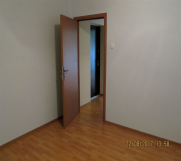 Batajnica - Postavljanje laminata